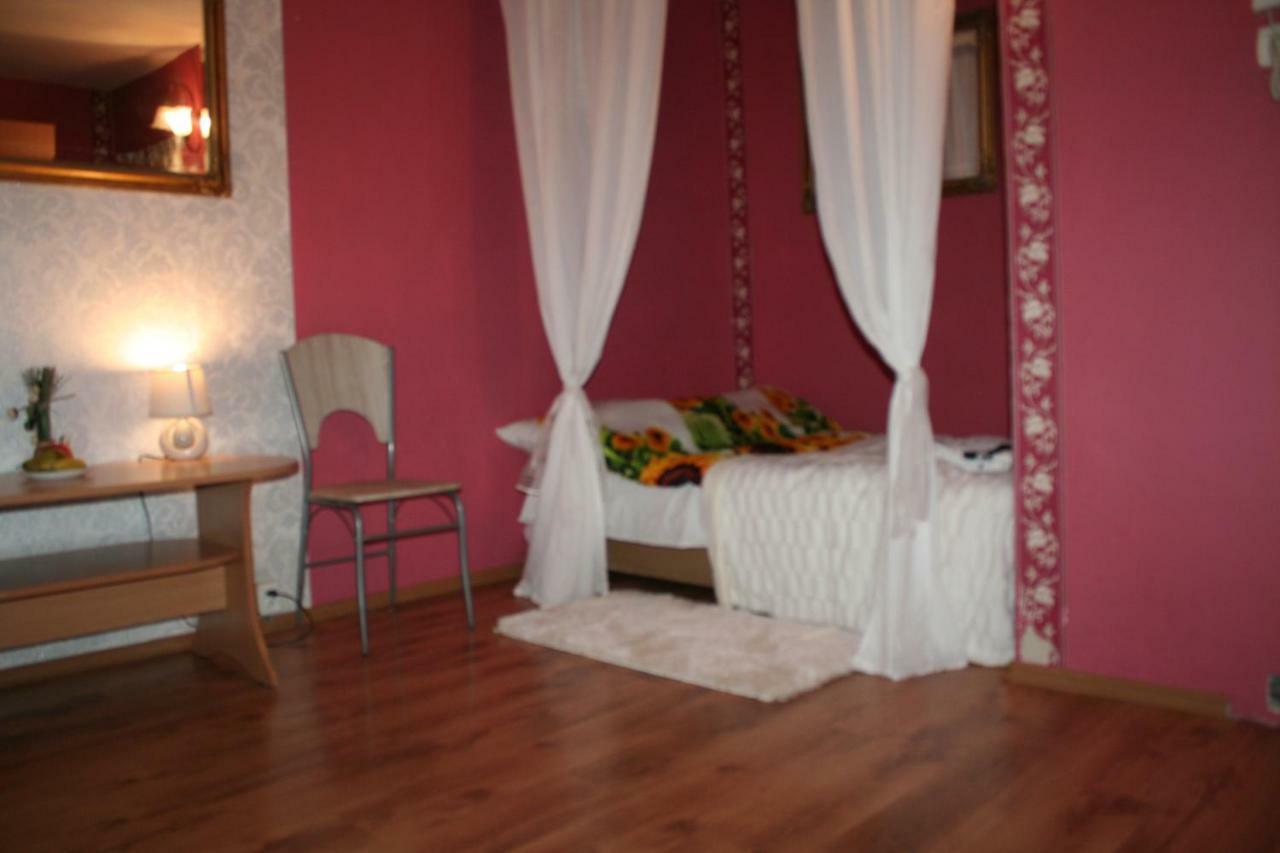 Apartament Z Baldachimem I Pieknym Widokiem Olsztyna Opolznevoye Bagian luar foto