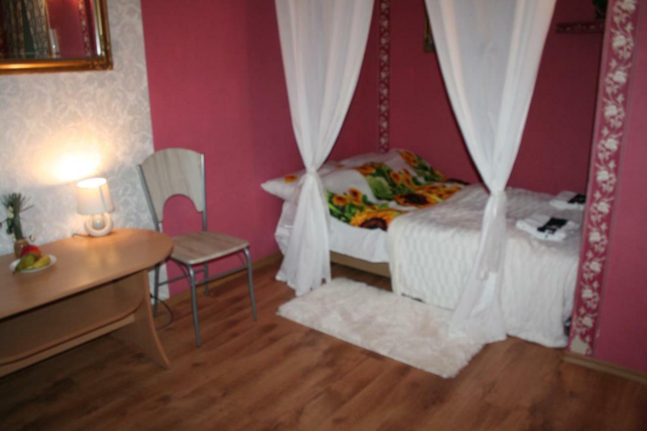 Apartament Z Baldachimem I Pieknym Widokiem Olsztyna Opolznevoye Bagian luar foto